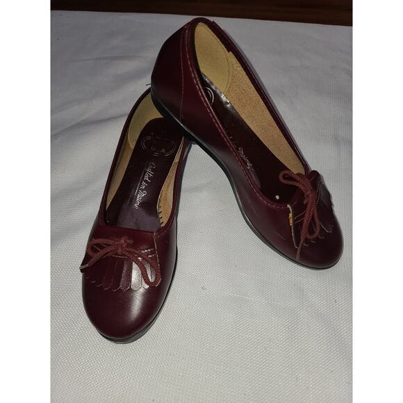 Crafted in Maine Shoes - Crafted in Maine Womens Faux Leather Slipon Shoes Brown? Tassles Sz 8?GUC *READ*